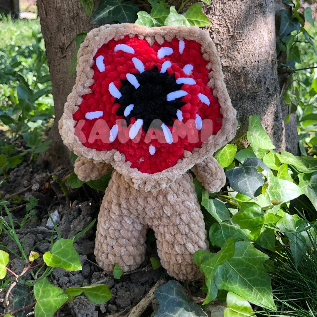 peluche demorgorgon crochet  kawami vue debout face