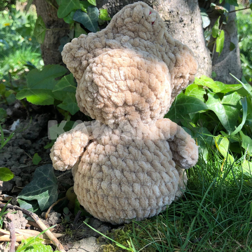 peluche bebe demogorgon crochet kawami assis vue dos