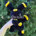 Peluche Blacky des ténèbres au crochet vue de face - Kawami